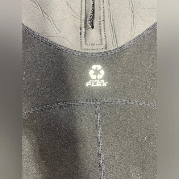 Defiance Neoprene Black & Blue Shorty Style Wetsuit Men’s EUC - Picture 12 of 14